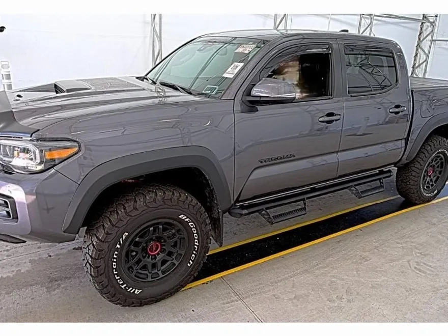 2022 Toyota Tacoma TRD Pro photo 1
