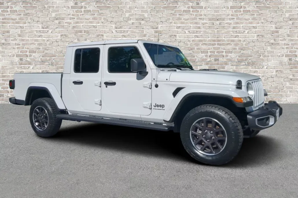 2023 Jeep Gladiator Overland photo 1