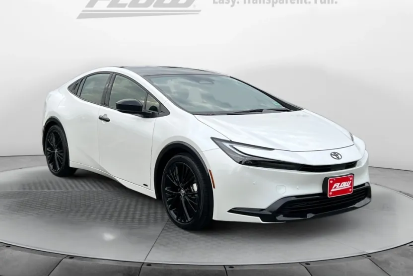 2025 Toyota Prius Limited photo 1