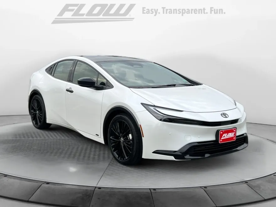 2025 Toyota Prius Limited photo 1