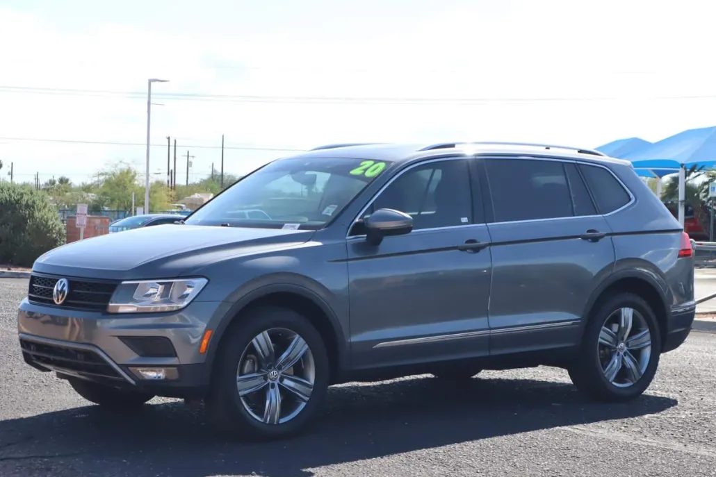 2020 Volkswagen Tiguan SEL photo 1
