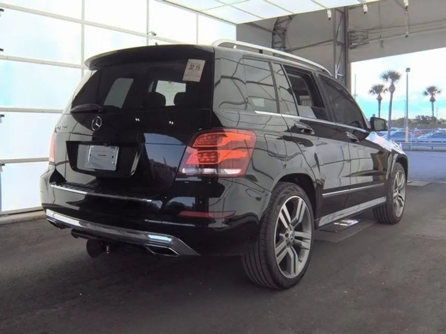 2015 Mercedes Benz GLK 350 photo 1