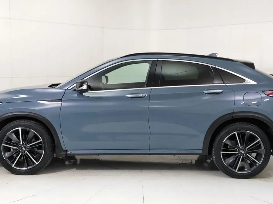 2023 Infiniti QX55 Luxe photo 1