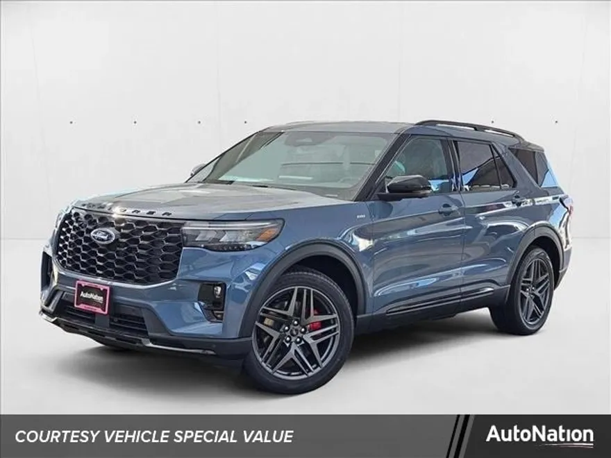 2025 Ford Explorer ST-Line photo 1