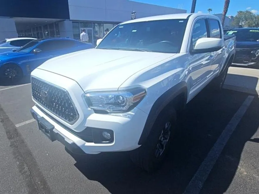 2018 Toyota Tacoma SR V6 photo 1