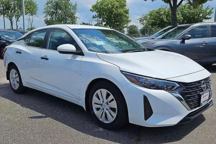2025 Nissan Sentra S photo 1