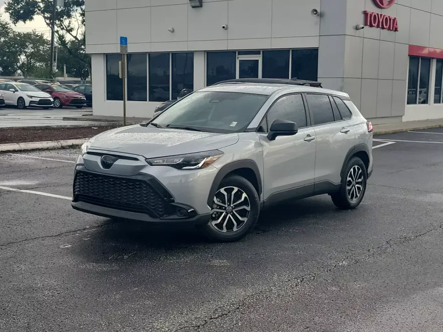 2025 Toyota Corolla Hybrid SE photo 1