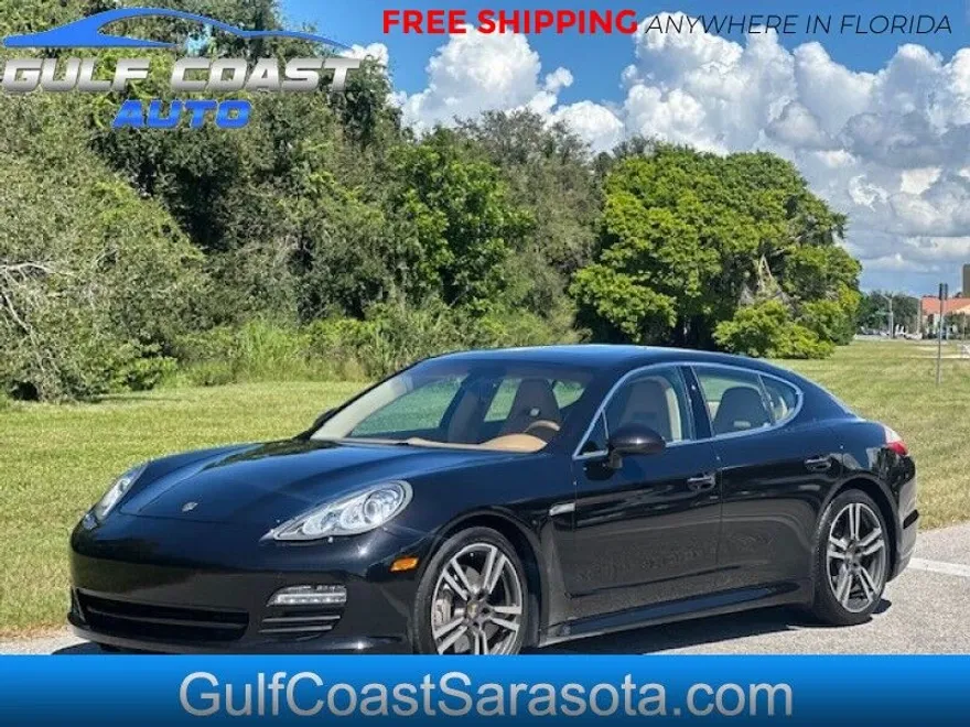 2013 Porsche Panamera 4S photo 1