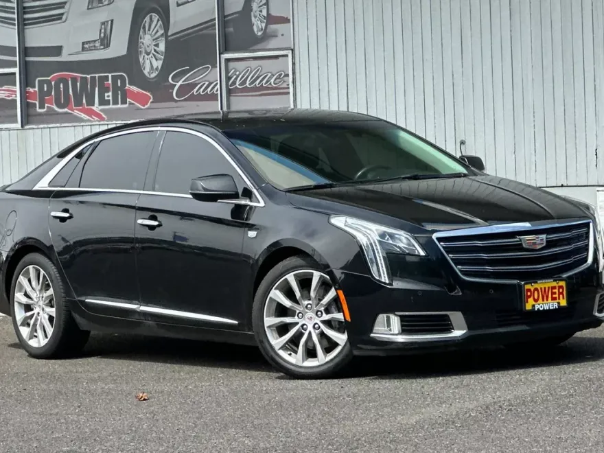2018 Cadillac XTS Luxury photo 1