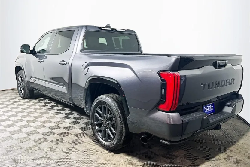 2025 Toyota Tundra Platinum photo 1
