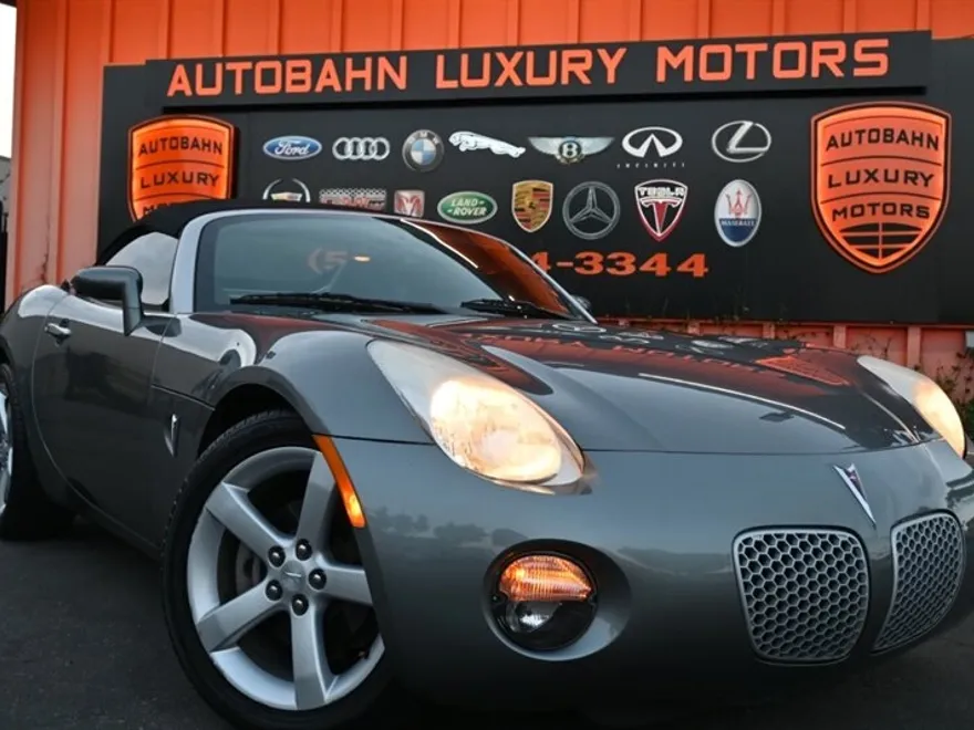 2006 Pontiac Solstice Convertible photo 1