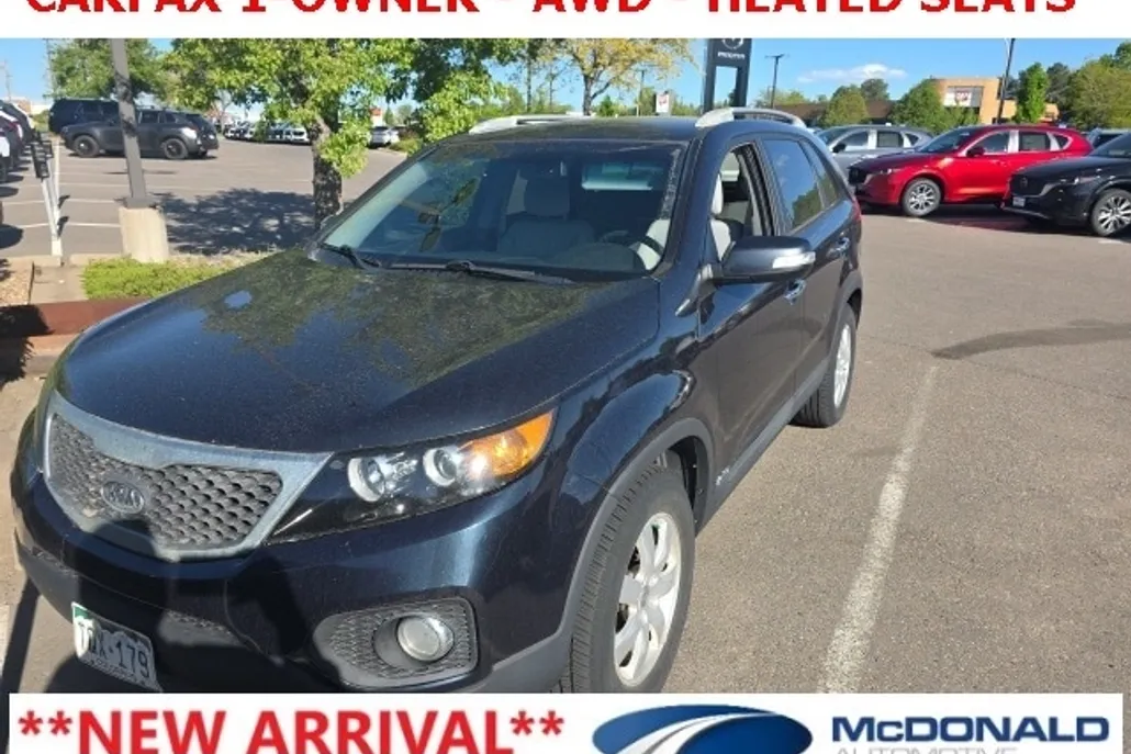 2012 Kia Sorento LX photo 1