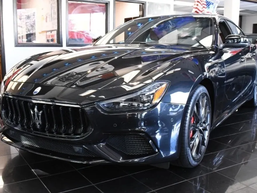 2022 Maserati Ghibli Modena Q4 photo 1
