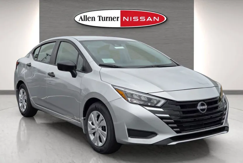 2025 Nissan Versa S photo 1