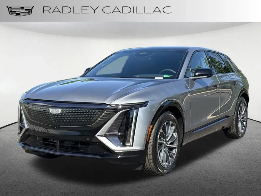 2025 Cadillac Lyriq Sport photo 1