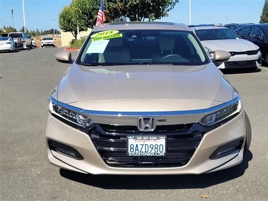 2018 Honda Accord EX photo 1