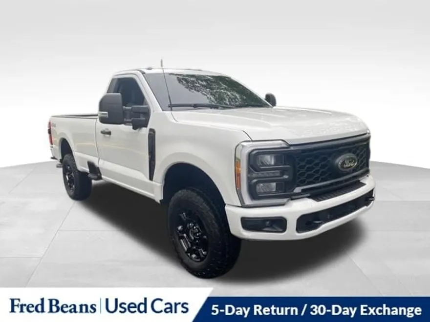 2023 Ford F-350 XL photo 1
