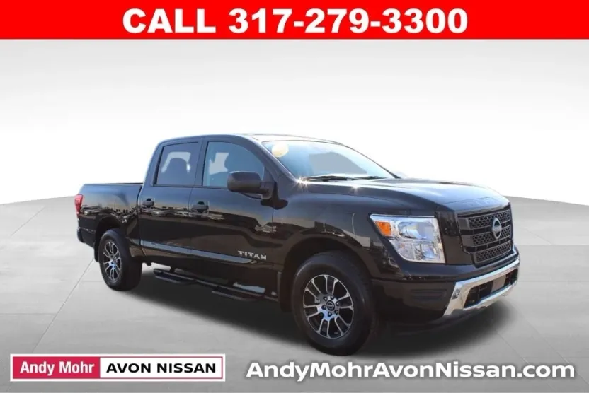 2024 Nissan Titan SV photo 1