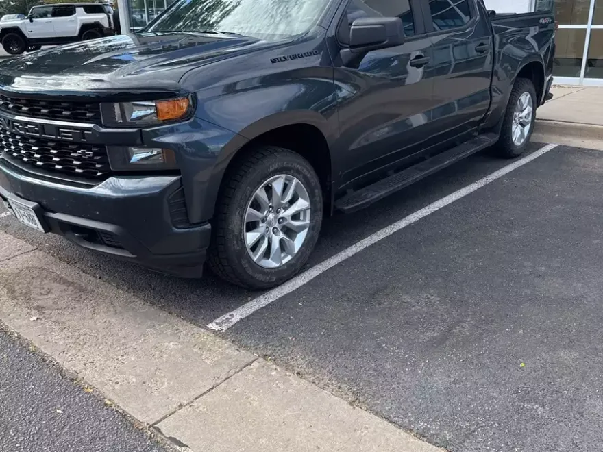 2020 Chevrolet Silverado 1500 Custom photo 1
