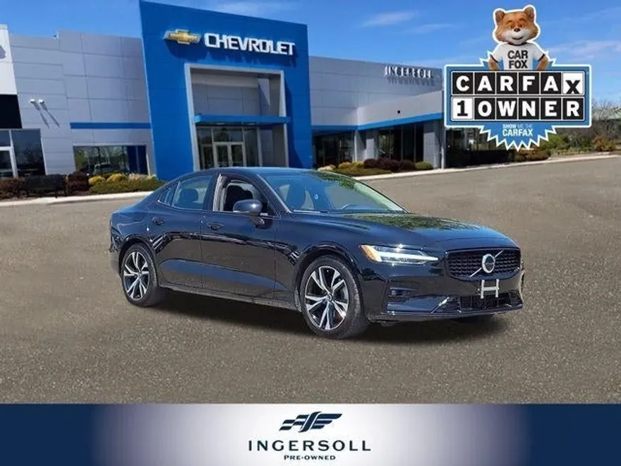 2024 Volvo S60 Plus photo 1