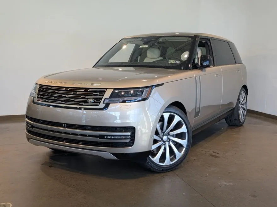 2025 Land Rover Range Rover SE photo 1
