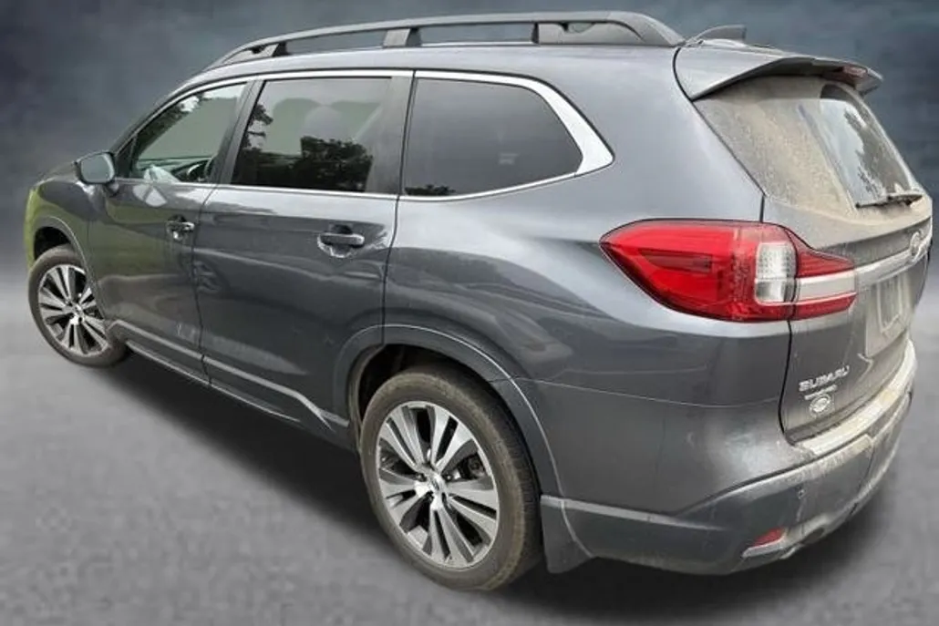 2021 Subaru Ascent Premium photo 1