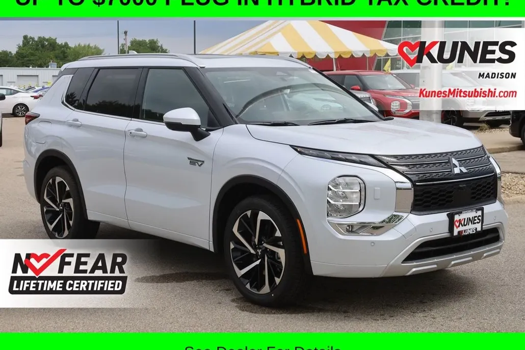 2025 Mitsubishi Outlander PHEV SEL photo 1