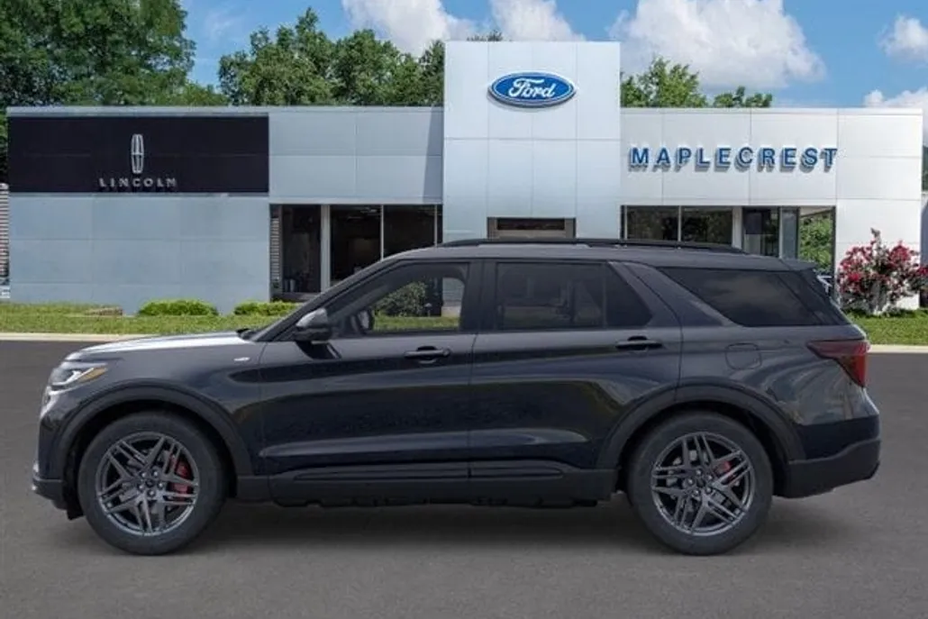 2025 Ford Explorer ST-Line photo 1