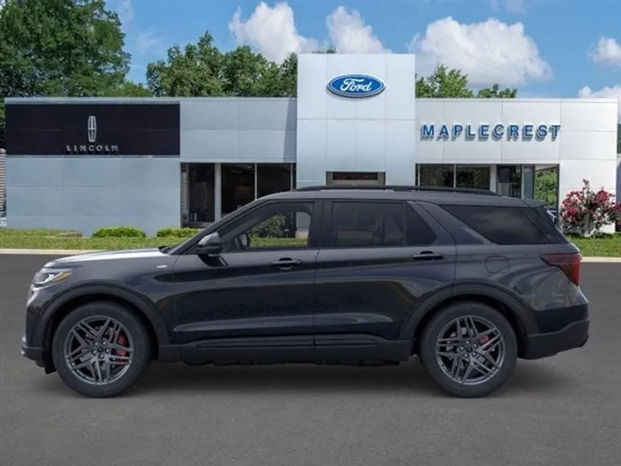 2025 Ford Explorer ST-Line photo 1