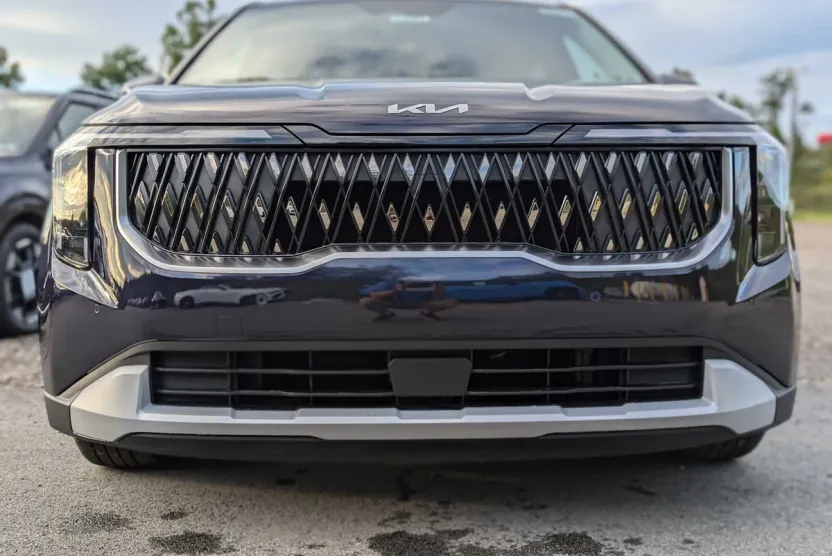 2026 Kia Carnival LXS photo 1