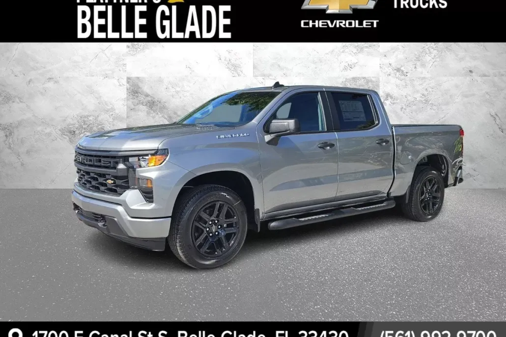 2025 Chevrolet Silverado 1500 Custom photo 1