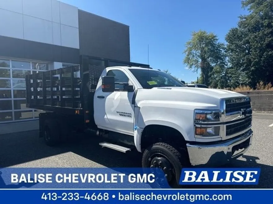 2024 Chevrolet Silverado 5500HD Work Truck photo 1