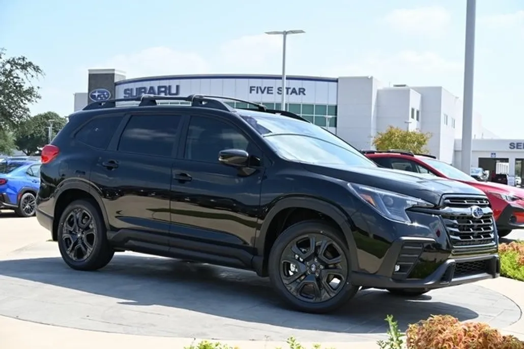 2025 Subaru Ascent Onyx Edition photo 1