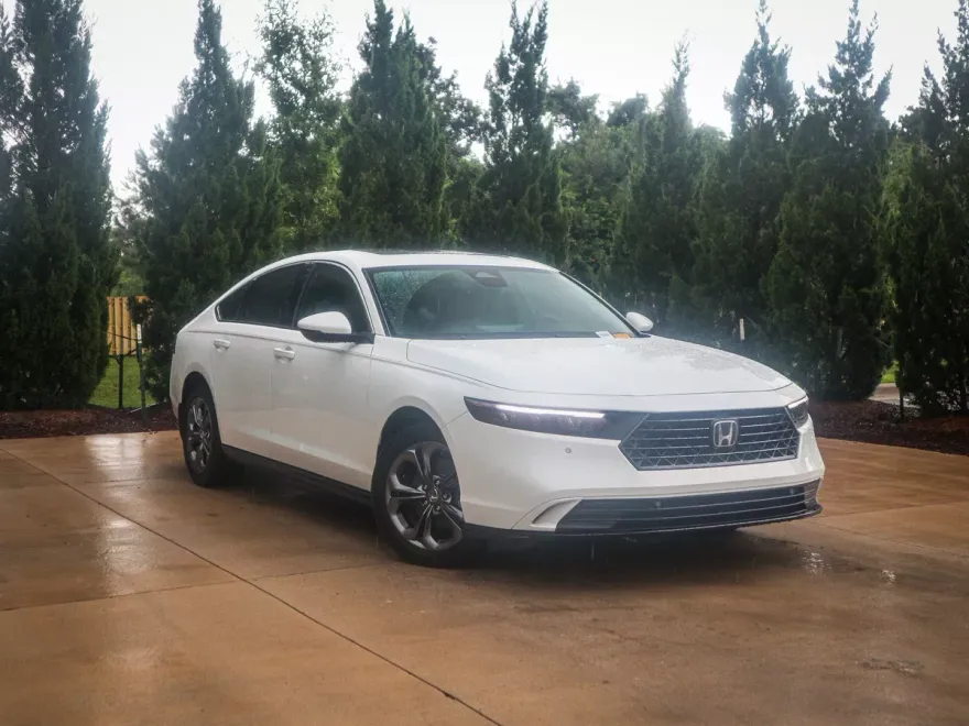 2024 Honda Accord Hybrid EX-L photo 1