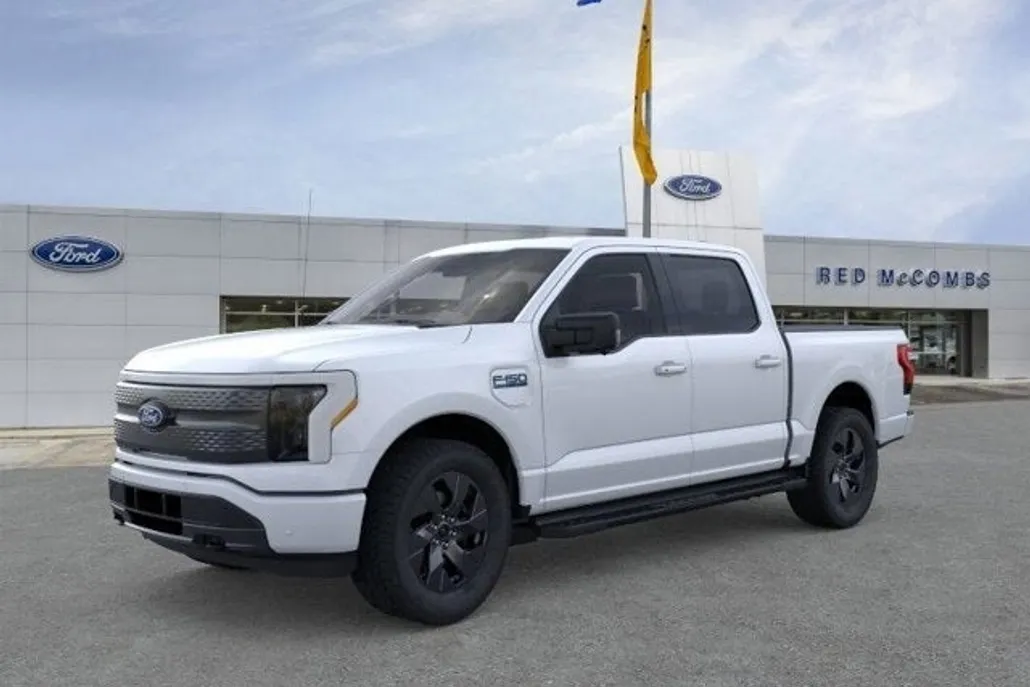 2025 Ford F-150 Lightning photo 1
