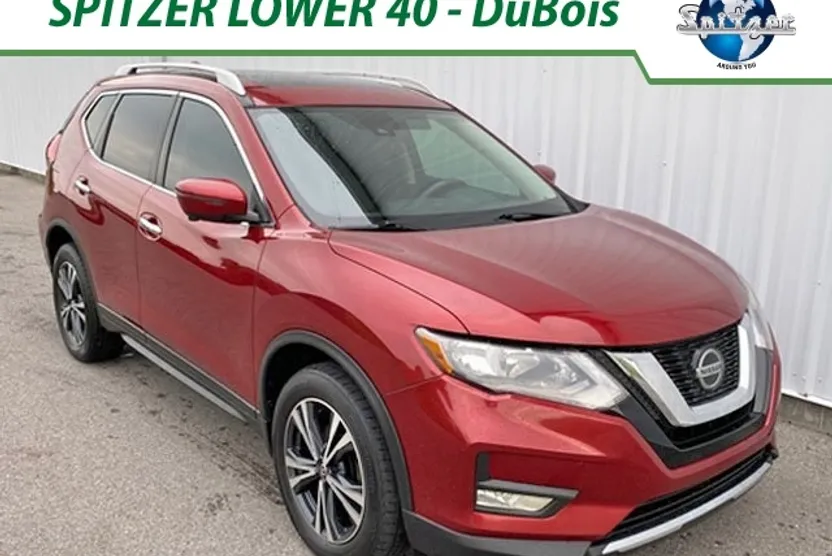 2020 Nissan Rogue SV photo 1
