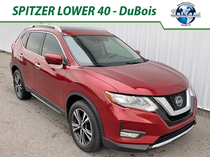 2020 Nissan Rogue SV photo 1