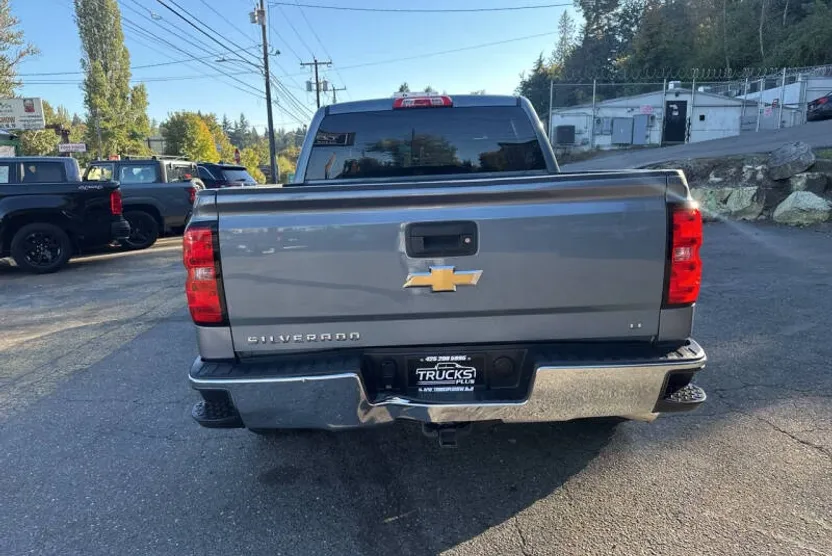 2016 Chevrolet Silverado 1500 LT photo 1