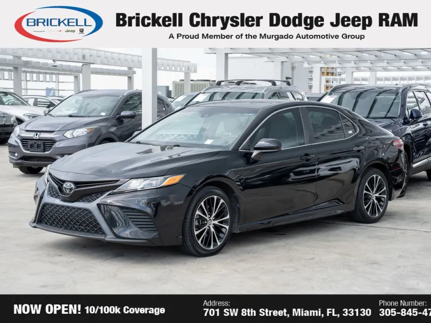 2018 Toyota Camry L photo 1