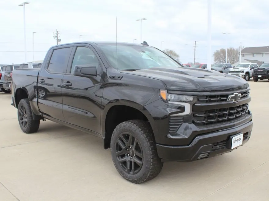2025 Chevrolet Silverado 1500 LT Trail Boss photo 1