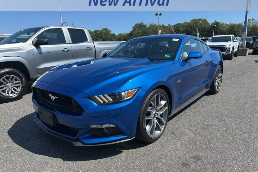 2017 Ford Mustang GT Premium photo 1