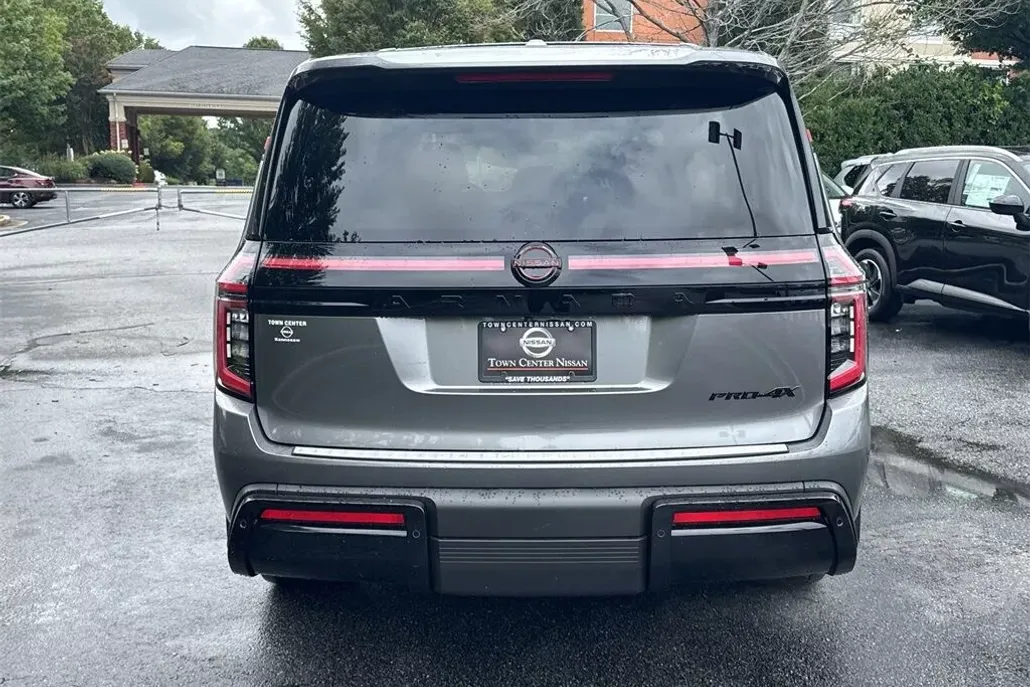 2025 Nissan Armada photo 1