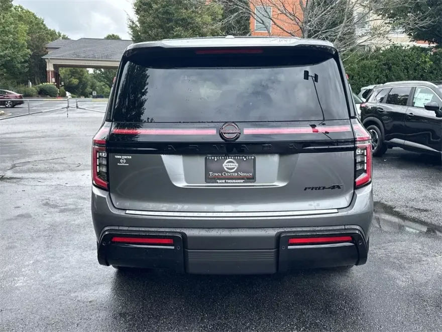 2025 Nissan Armada photo 1
