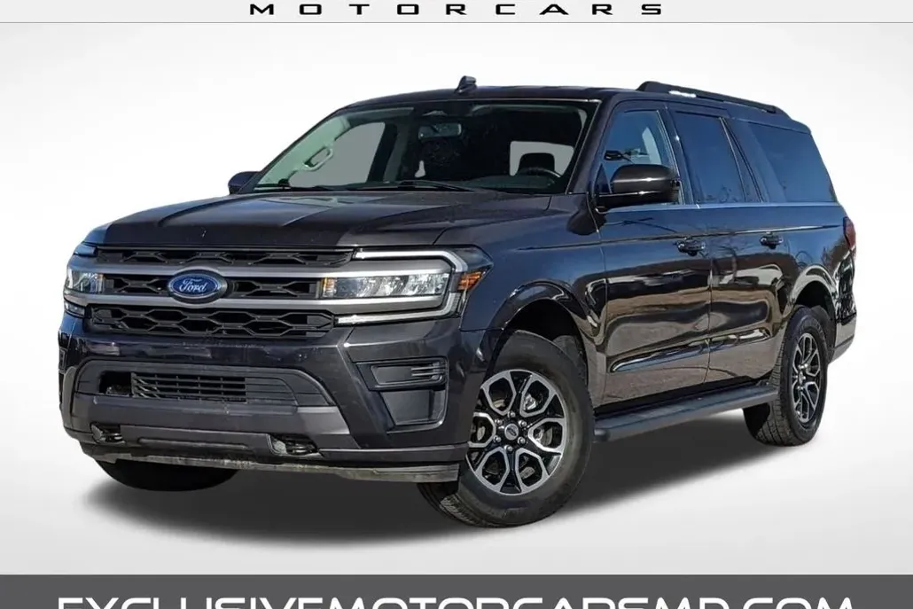 2023 Ford Expedition MAX XLT photo 1