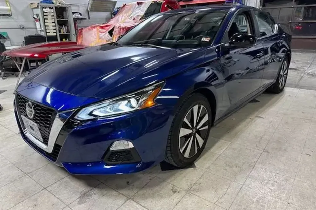 2021 Nissan Altima 2.5 SR photo 1