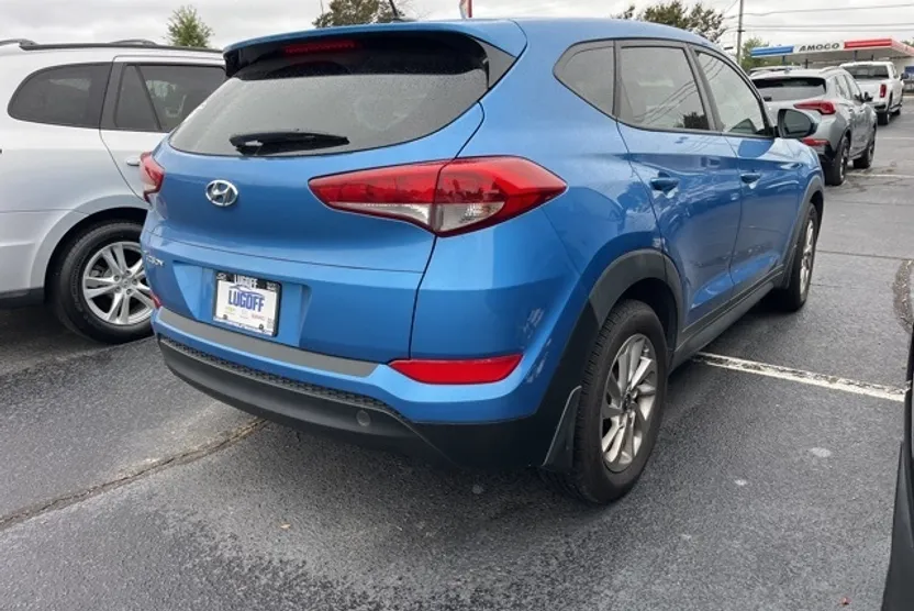 2017 Hyundai Tucson SE photo 1