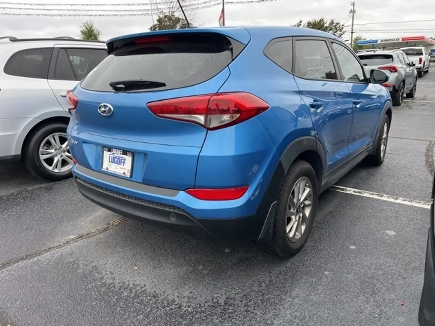 2017 Hyundai Tucson SE photo 1