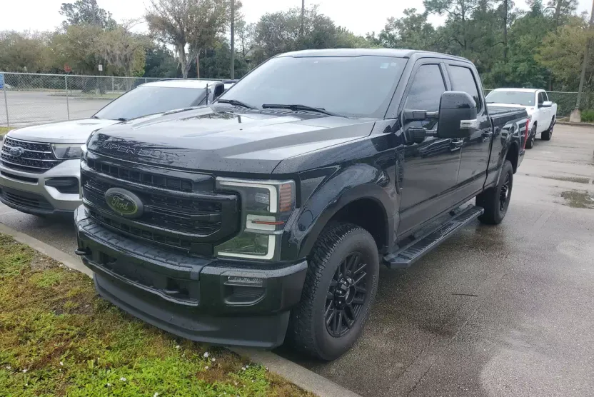 2022 Ford F-250 Lariat photo 1