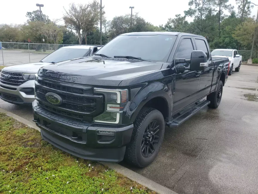 2022 Ford F-250 Lariat photo 1