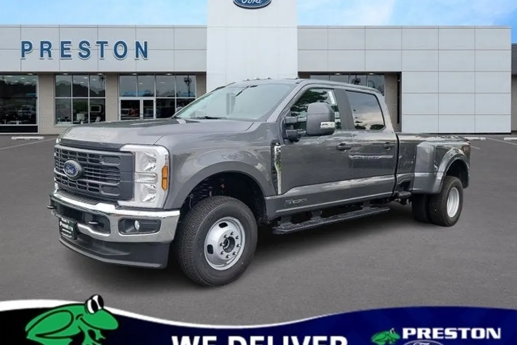 2025 Ford F-350 XL photo 1